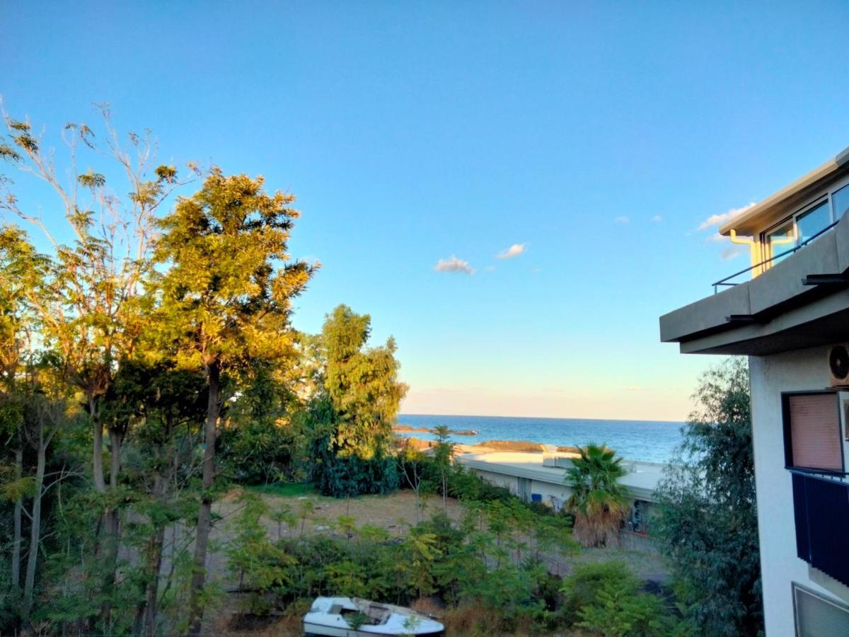 فيلا جيارديني ناكسوسفي Seaside المظهر الخارجي الصورة